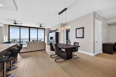 Condominio en venta en Saint Petersburg, Florida, 2 dormitorios, 172.24 m2 № 2329366 - foto 18