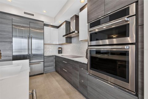 Condominio en venta en Saint Petersburg, Florida, 2 dormitorios, 172.24 m2 № 2329366 - foto 12