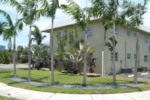 Apartment in Fort Lauderdale, Florida 1 bedroom, 44.04 sq.m. № 1994568 - photo 2