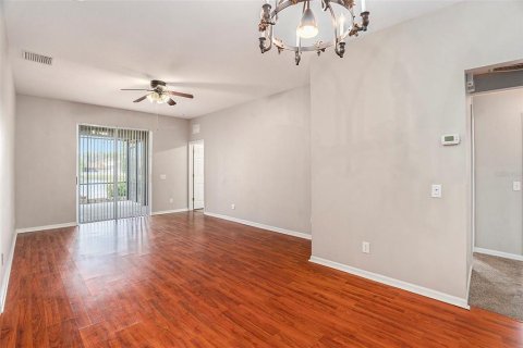 Villa ou maison à vendre à Land O' Lakes, Floride: 5 chambres, 209.96 m2 № 1616433 - photo 6
