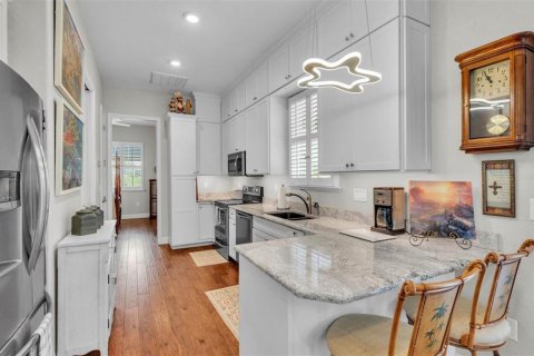 Villa ou maison à vendre à Polk City, Floride: 1 chambre, 136.57 m2 № 2312891 - photo 3