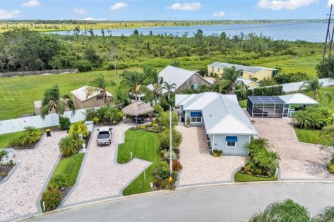 Villa ou maison à vendre à Polk City, Floride: 1 chambre, 136.57 m2 № 2312891 - photo 30