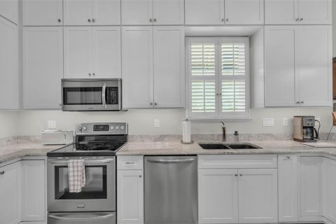 Villa ou maison à vendre à Polk City, Floride: 1 chambre, 136.57 m2 № 2312891 - photo 5