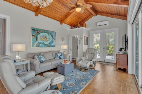 Villa ou maison à vendre à Polk City, Floride: 1 chambre, 136.57 m2 № 2312891 - photo 20