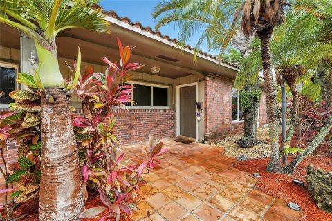 Villa ou maison à louer à Hollywood, Floride: 3 chambres, 192.87 m2 № 1947566 - photo 7