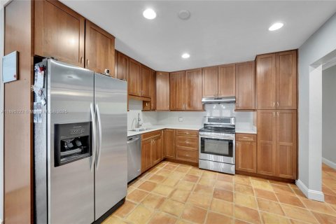 Villa ou maison à louer à Hollywood, Floride: 3 chambres, 192.87 m2 № 1947566 - photo 15