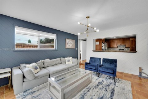 Villa ou maison à louer à Hollywood, Floride: 3 chambres, 192.87 m2 № 1947566 - photo 20