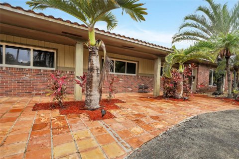 Villa ou maison à louer à Hollywood, Floride: 3 chambres, 192.87 m2 № 1947566 - photo 6