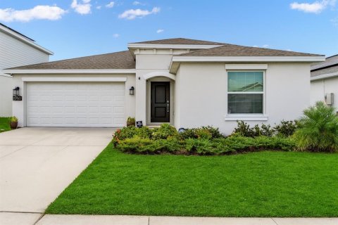 Casa en venta en Haines City, Florida, 4 dormitorios, 180.14 m2 № 1902257 - foto 1