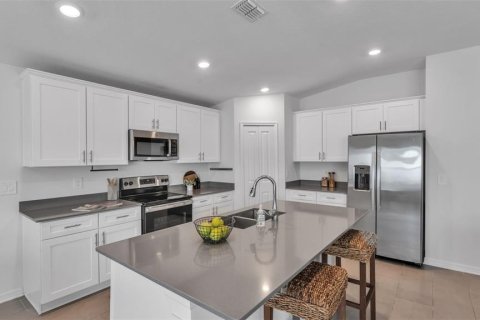 Casa en venta en Haines City, Florida, 4 dormitorios, 180.14 m2 № 1902257 - foto 7
