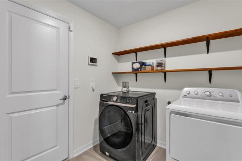 Casa en venta en Haines City, Florida, 4 dormitorios, 180.14 m2 № 1902257 - foto 26