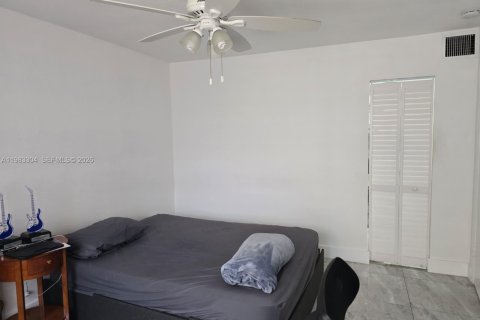 Copropriété à louer à Miami, Floride: 2 chambres, 87.14 m2 № 2048148 - photo 9