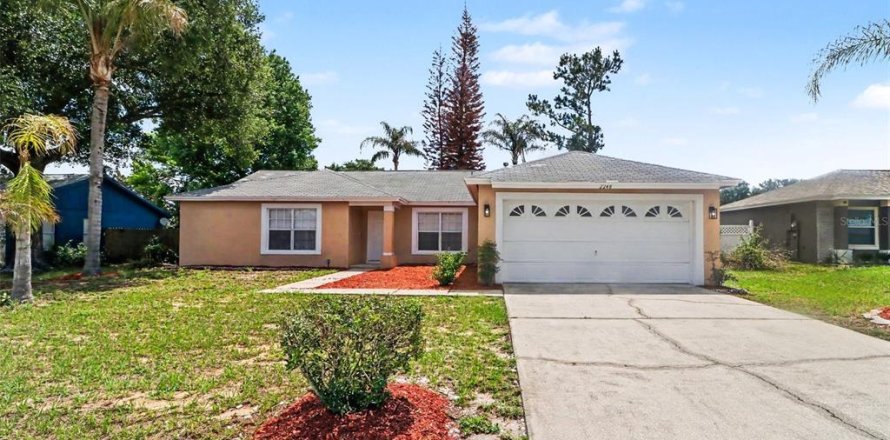 Casa en Clermont, Florida 4 dormitorios, 155.52 m2 № 2091588