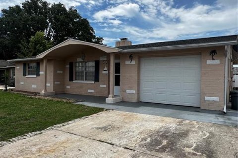 Casa en alquiler en Holiday, Florida, 2 dormitorios, 80.27 m2 № 2148857 - foto 2