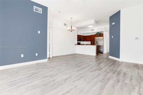 Touwnhouse à vendre à Davie, Floride: 3 chambres, 109.81 m2 № 1987963 - photo 6