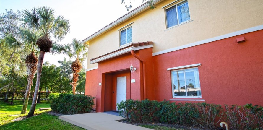 Touwnhouse à Davie, Floride 3 chambres, 109.81 m2 № 1987963