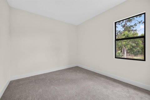 House in Port St. Lucie, Florida 4 bedrooms, 227.42 sq.m. № 2189469 - photo 19