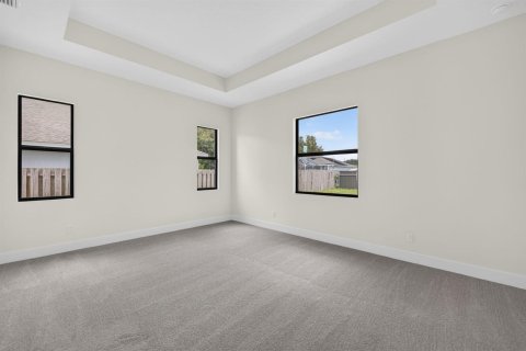 House in Port St. Lucie, Florida 4 bedrooms, 227.42 sq.m. № 2189469 - photo 26