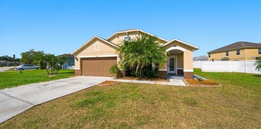 Casa en Mulberry, Florida 4 dormitorios, 208.47 m2 № 2411512