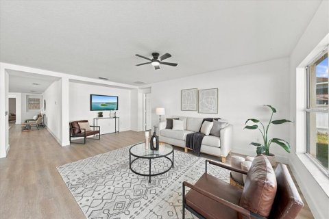 Casa en venta en Mulberry, Florida, 4 dormitorios, 208.47 m2 № 2411512 - foto 19