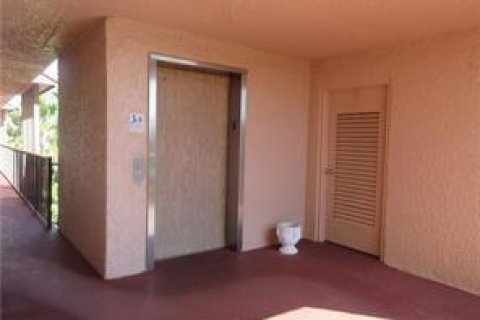 Copropriété à louer à Margate, Floride: 2 chambres, 102.19 m2 № 2400828 - photo 8