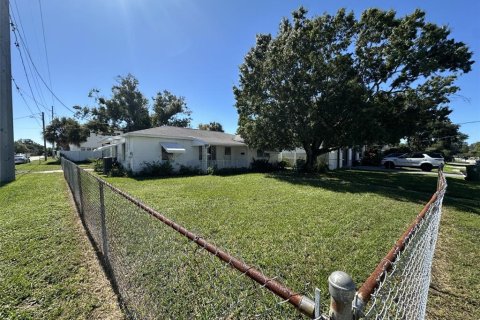 Villa ou maison à vendre à Tampa, Floride: 3 chambres, 133.04 m2 № 2432818 - photo 29