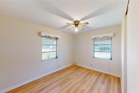 Villa ou maison à vendre à Tampa, Floride: 3 chambres, 133.04 m2 № 2432818 - photo 15