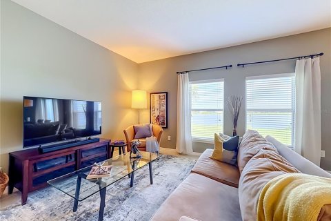 Villa ou maison à louer à Riverview, Floride: 3 chambres, 118.54 m2 № 2388641 - photo 9