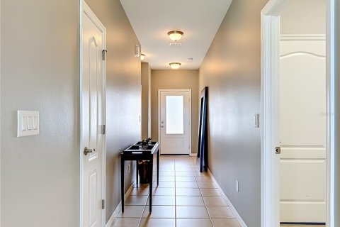 Villa ou maison à louer à Riverview, Floride: 3 chambres, 118.54 m2 № 2388641 - photo 4