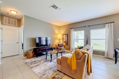 Villa ou maison à louer à Riverview, Floride: 3 chambres, 118.54 m2 № 2388641 - photo 10