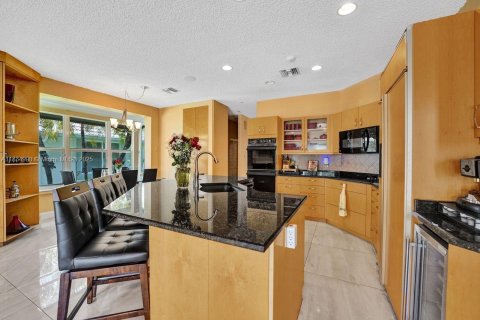 Casa en venta en Plantation, Florida, 5 dormitorios, 296.08 m2 № 1827494 - foto 25