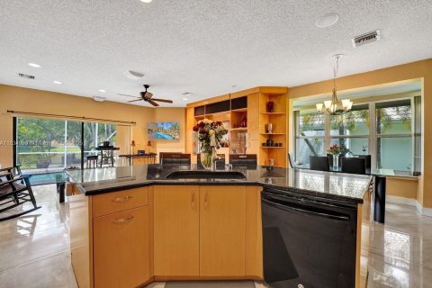 Casa en venta en Plantation, Florida, 5 dormitorios, 296.08 m2 № 1827494 - foto 26