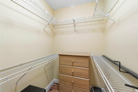 Condo in Margate, Florida, 2 bedrooms  № 2187172 - photo 12
