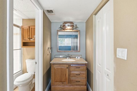 Condo in Margate, Florida, 2 bedrooms  № 2187172 - photo 11