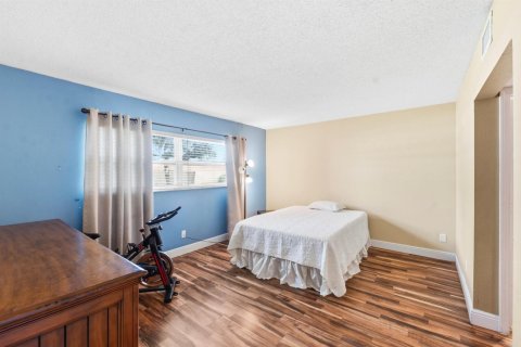 Condo in Margate, Florida, 2 bedrooms  № 2187172 - photo 10