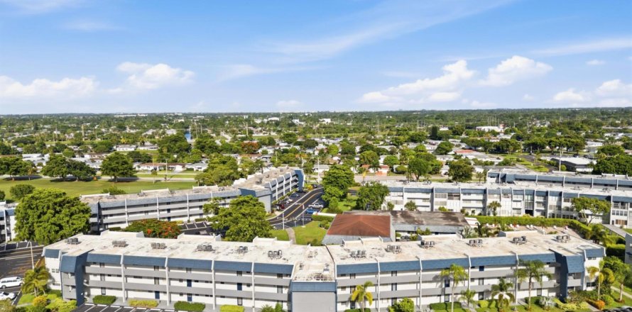 Condo in Margate, Florida, 2 bedrooms  № 2187172
