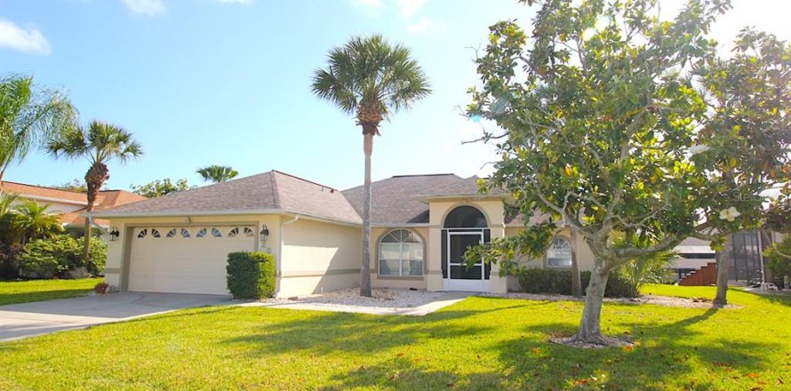 Casa en Palm Coast, Florida 3 dormitorios, 174.93 m2 № 1809937