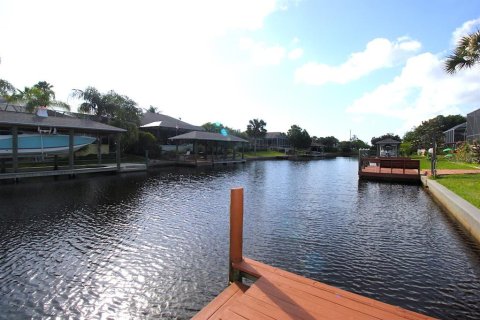 Casa en alquiler en Palm Coast, Florida, 3 dormitorios, 174.93 m2 № 1809937 - foto 6