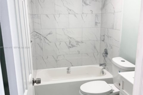 Condominio en alquiler en North Lauderdale, Florida, 2 dormitorios, 96.25 m2 № 2055957 - foto 29