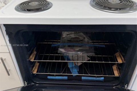 Condominio en alquiler en North Lauderdale, Florida, 2 dormitorios, 96.25 m2 № 2055957 - foto 19