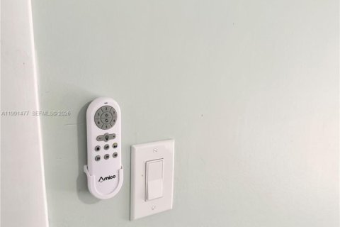 Condominio en alquiler en North Lauderdale, Florida, 2 dormitorios, 96.25 m2 № 2055957 - foto 27