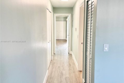 Condominio en alquiler en North Lauderdale, Florida, 2 dormitorios, 96.25 m2 № 2055957 - foto 23