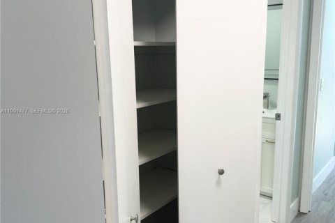 Condominio en alquiler en North Lauderdale, Florida, 2 dormitorios, 96.25 m2 № 2055957 - foto 28