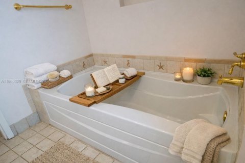 Купить таунхаус в Холливуд, Флорида 3 спальни, 187.66м2, № 1995148 - фото 16