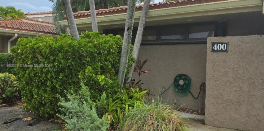 Таунхаус в Холливуд, Флорида 3 спальни, 187.66м2 № 1995148