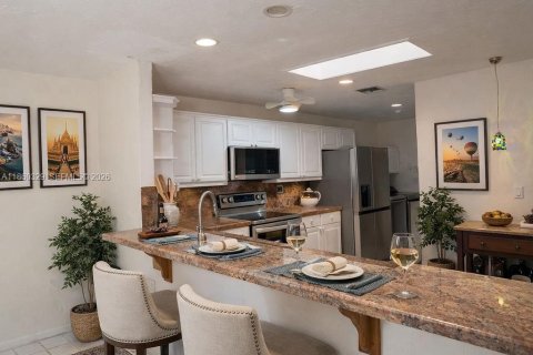 Купить таунхаус в Холливуд, Флорида 3 спальни, 187.66м2, № 1995148 - фото 5