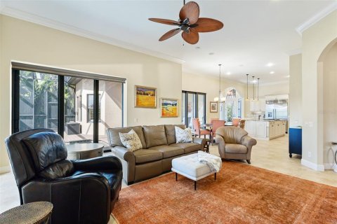 House in Bradenton, Florida 3 bedrooms, 268.12 sq.m. № 2118605 - photo 23