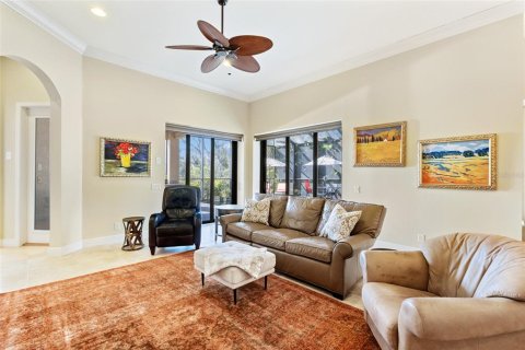 House in Bradenton, Florida 3 bedrooms, 268.12 sq.m. № 2118605 - photo 25