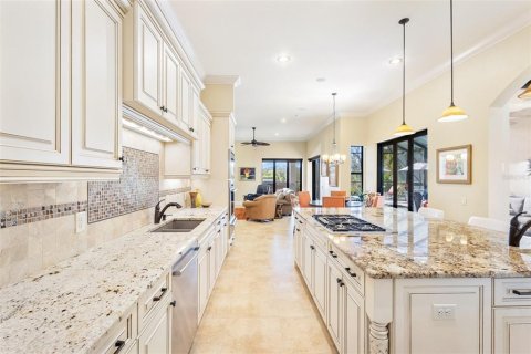 House in Bradenton, Florida 3 bedrooms, 268.12 sq.m. № 2118605 - photo 21