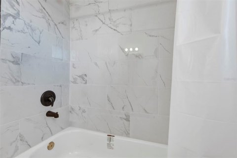 Apartment in Daytona Beach, Florida 2 bedrooms, 75.81 sq.m. № 1819146 - photo 11